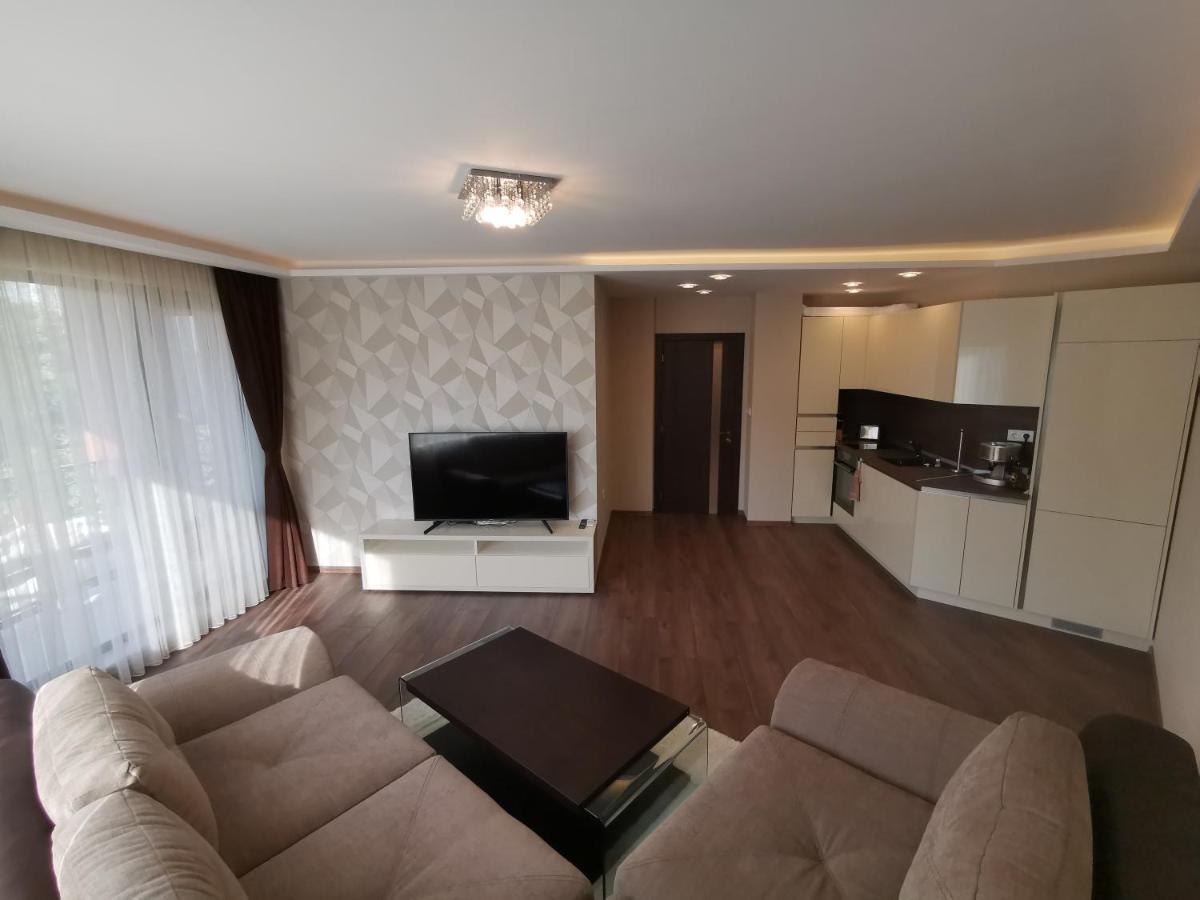 City Center Lux Apartment 바르나 외부 사진