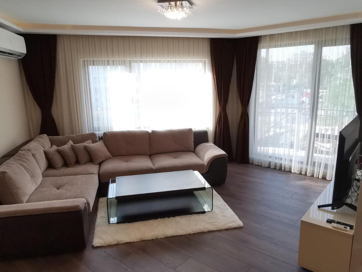 City Center Lux Apartment 바르나 외부 사진