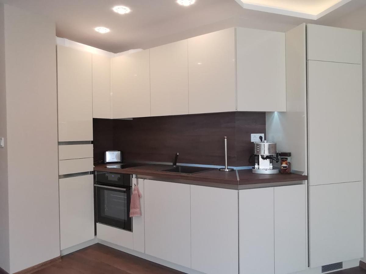 City Center Lux Apartment 바르나 외부 사진