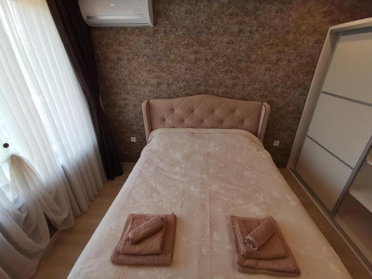 City Center Lux Apartment 바르나 외부 사진